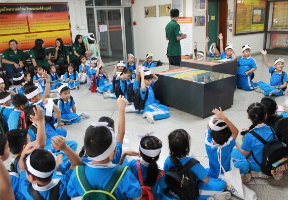 ภาพกิจกรรม คณะวิทยาศาสตร์และเทคโนโลยี จัดกิจกรรมค่ายวิทยาศาสตร์โรงเรียนอนุบาลกำแพงเพชร