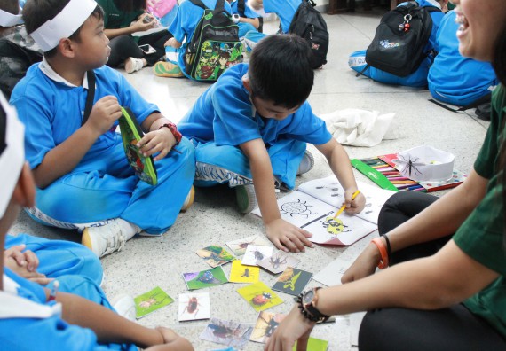 ภาพกิจกรรม คณะวิทยาศาสตร์และเทคโนโลยี จัดกิจกรรมค่ายวิทยาศาสตร์โรงเรียนอนุบาลกำแพงเพชร