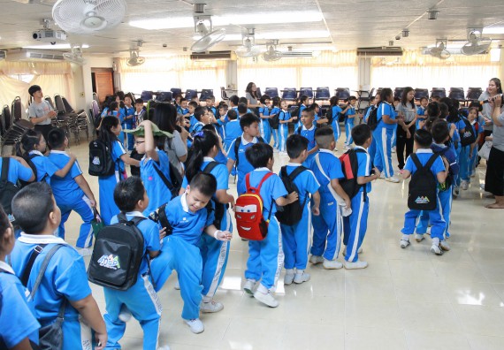 ภาพกิจกรรม คณะวิทยาศาสตร์และเทคโนโลยี จัดกิจกรรมค่ายวิทยาศาสตร์โรงเรียนอนุบาลกำแพงเพชร