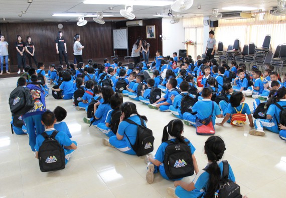 ภาพกิจกรรม คณะวิทยาศาสตร์และเทคโนโลยี จัดกิจกรรมค่ายวิทยาศาสตร์โรงเรียนอนุบาลกำแพงเพชร