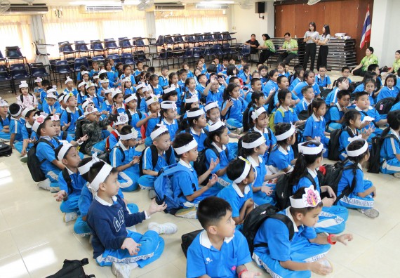 ภาพกิจกรรม คณะวิทยาศาสตร์และเทคโนโลยี จัดกิจกรรมค่ายวิทยาศาสตร์โรงเรียนอนุบาลกำแพงเพชร