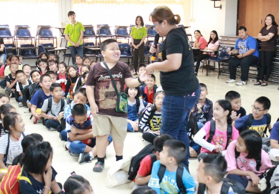 ภาพกิจกรรม คณะวิทยาศาสตร์และเทคโนโลยี จัดกิจกรรมค่ายวิทยาศาสตร์โรงเรียนอนุบาลกำแพงเพชร