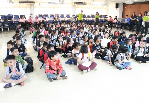 ภาพกิจกรรม คณะวิทยาศาสตร์และเทคโนโลยี จัดกิจกรรมค่ายวิทยาศาสตร์โรงเรียนอนุบาลกำแพงเพชร