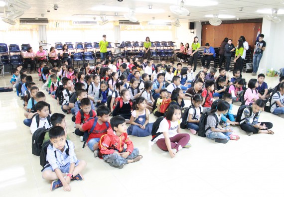 ภาพกิจกรรม คณะวิทยาศาสตร์และเทคโนโลยี จัดกิจกรรมค่ายวิทยาศาสตร์โรงเรียนอนุบาลกำแพงเพชร