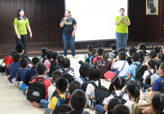 ภาพกิจกรรม คณะวิทยาศาสตร์และเทคโนโลยี จัดกิจกรรมค่ายวิทยาศาสตร์โรงเรียนอนุบาลกำแพงเพชร
