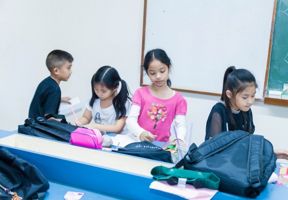 ภาพกิจกรรม คณะวิทยาศาสตร์และเทคโนโลยี จัดกิจกรรมค่ายวิทยาศาสตร์โรงเรียนอนุบาลกำแพงเพชร