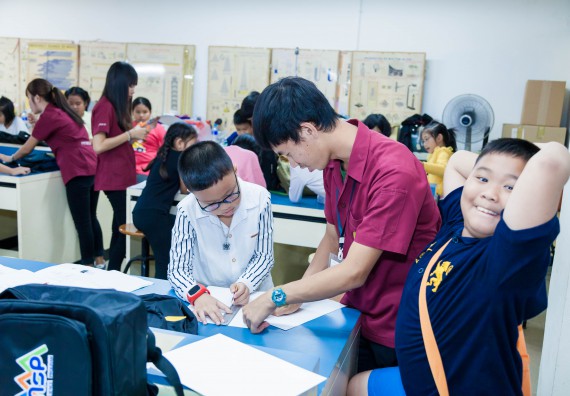 ภาพกิจกรรม คณะวิทยาศาสตร์และเทคโนโลยี จัดกิจกรรมค่ายวิทยาศาสตร์โรงเรียนอนุบาลกำแพงเพชร