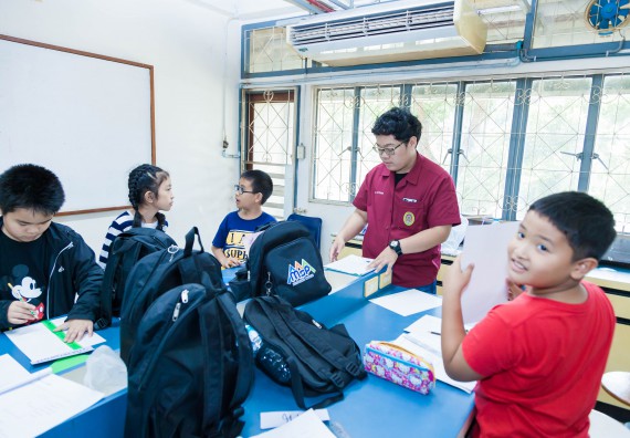 ภาพกิจกรรม คณะวิทยาศาสตร์และเทคโนโลยี จัดกิจกรรมค่ายวิทยาศาสตร์โรงเรียนอนุบาลกำแพงเพชร