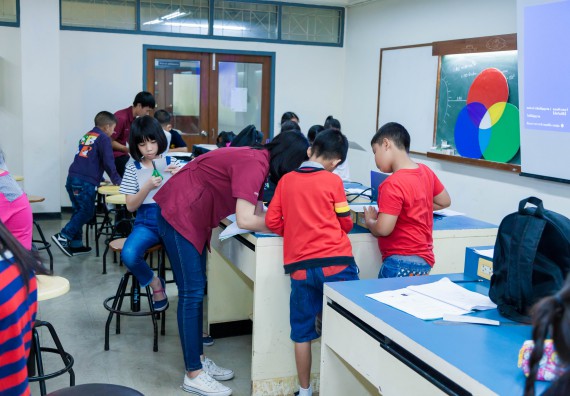 ภาพกิจกรรม คณะวิทยาศาสตร์และเทคโนโลยี จัดกิจกรรมค่ายวิทยาศาสตร์โรงเรียนอนุบาลกำแพงเพชร