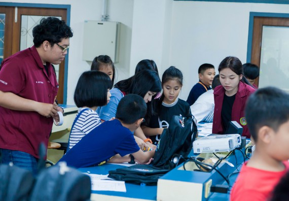 ภาพกิจกรรม คณะวิทยาศาสตร์และเทคโนโลยี จัดกิจกรรมค่ายวิทยาศาสตร์โรงเรียนอนุบาลกำแพงเพชร