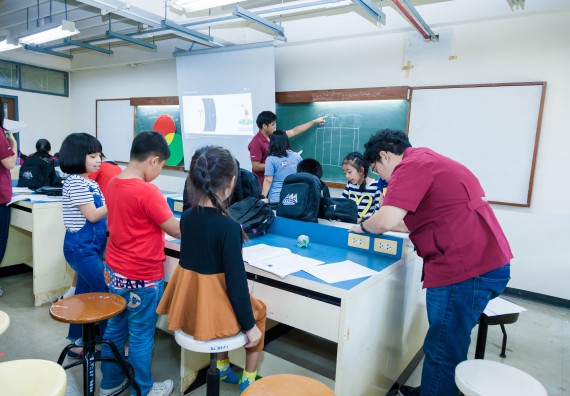 ภาพกิจกรรม คณะวิทยาศาสตร์และเทคโนโลยี จัดกิจกรรมค่ายวิทยาศาสตร์โรงเรียนอนุบาลกำแพงเพชร