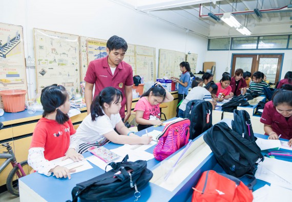 ภาพกิจกรรม คณะวิทยาศาสตร์และเทคโนโลยี จัดกิจกรรมค่ายวิทยาศาสตร์โรงเรียนอนุบาลกำแพงเพชร