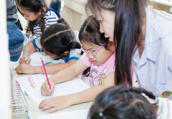 ภาพกิจกรรม คณะวิทยาศาสตร์และเทคโนโลยี จัดกิจกรรมค่ายวิทยาศาสตร์โรงเรียนอนุบาลกำแพงเพชร