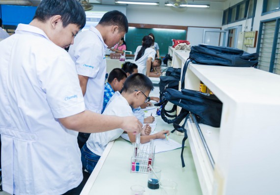 ภาพกิจกรรม คณะวิทยาศาสตร์และเทคโนโลยี จัดกิจกรรมค่ายวิทยาศาสตร์โรงเรียนอนุบาลกำแพงเพชร