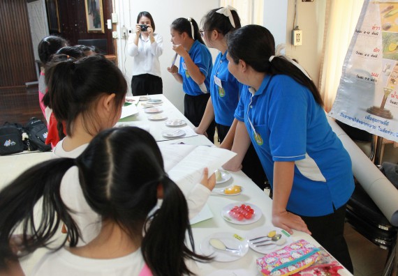 ภาพกิจกรรม คณะวิทยาศาสตร์และเทคโนโลยี จัดกิจกรรมค่ายวิทยาศาสตร์โรงเรียนอนุบาลกำแพงเพชร