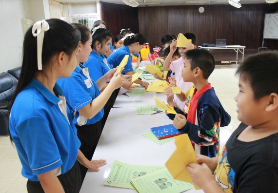 ภาพกิจกรรม คณะวิทยาศาสตร์และเทคโนโลยี จัดกิจกรรมค่ายวิทยาศาสตร์โรงเรียนอนุบาลกำแพงเพชร