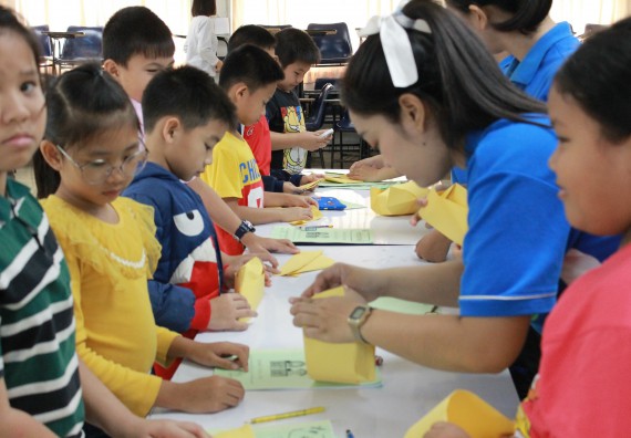 ภาพกิจกรรม คณะวิทยาศาสตร์และเทคโนโลยี จัดกิจกรรมค่ายวิทยาศาสตร์โรงเรียนอนุบาลกำแพงเพชร