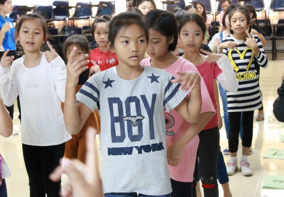 ภาพกิจกรรม คณะวิทยาศาสตร์และเทคโนโลยี จัดกิจกรรมค่ายวิทยาศาสตร์โรงเรียนอนุบาลกำแพงเพชร