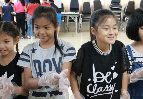 ภาพกิจกรรม คณะวิทยาศาสตร์และเทคโนโลยี จัดกิจกรรมค่ายวิทยาศาสตร์โรงเรียนอนุบาลกำแพงเพชร