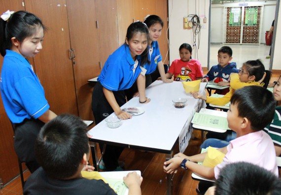 ภาพกิจกรรม คณะวิทยาศาสตร์และเทคโนโลยี จัดกิจกรรมค่ายวิทยาศาสตร์โรงเรียนอนุบาลกำแพงเพชร