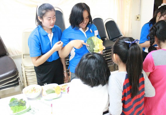 ภาพกิจกรรม คณะวิทยาศาสตร์และเทคโนโลยี จัดกิจกรรมค่ายวิทยาศาสตร์โรงเรียนอนุบาลกำแพงเพชร