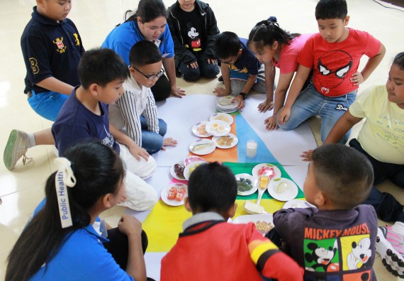 ภาพกิจกรรม คณะวิทยาศาสตร์และเทคโนโลยี จัดกิจกรรมค่ายวิทยาศาสตร์โรงเรียนอนุบาลกำแพงเพชร