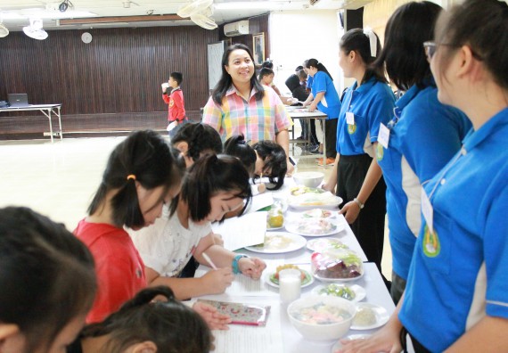 ภาพกิจกรรม คณะวิทยาศาสตร์และเทคโนโลยี จัดกิจกรรมค่ายวิทยาศาสตร์โรงเรียนอนุบาลกำแพงเพชร