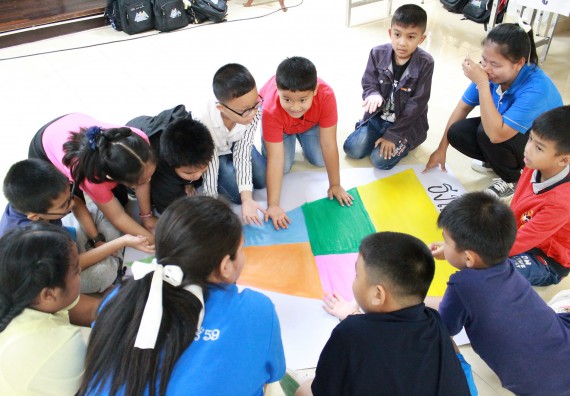 ภาพกิจกรรม คณะวิทยาศาสตร์และเทคโนโลยี จัดกิจกรรมค่ายวิทยาศาสตร์โรงเรียนอนุบาลกำแพงเพชร