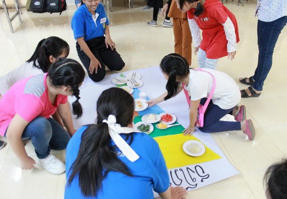 ภาพกิจกรรม คณะวิทยาศาสตร์และเทคโนโลยี จัดกิจกรรมค่ายวิทยาศาสตร์โรงเรียนอนุบาลกำแพงเพชร