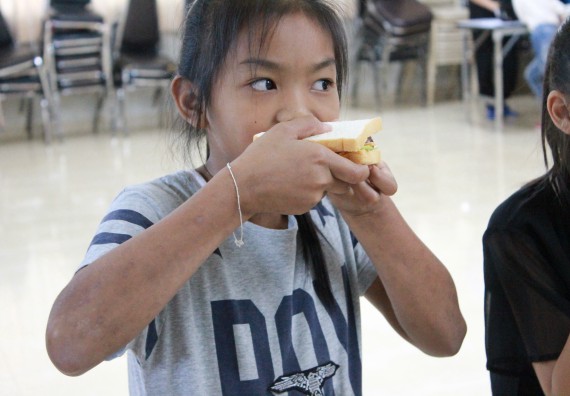 ภาพกิจกรรม คณะวิทยาศาสตร์และเทคโนโลยี จัดกิจกรรมค่ายวิทยาศาสตร์โรงเรียนอนุบาลกำแพงเพชร