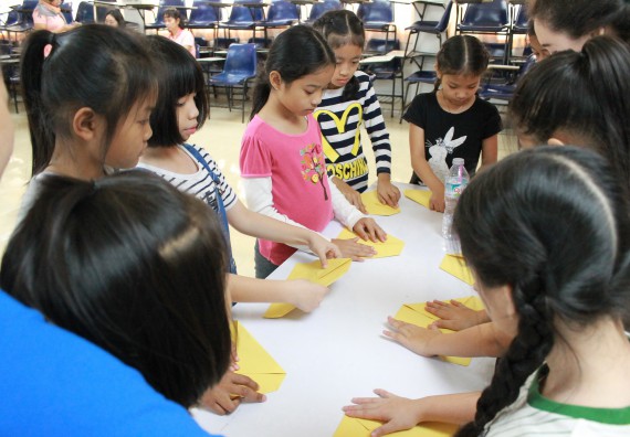 ภาพกิจกรรม คณะวิทยาศาสตร์และเทคโนโลยี จัดกิจกรรมค่ายวิทยาศาสตร์โรงเรียนอนุบาลกำแพงเพชร