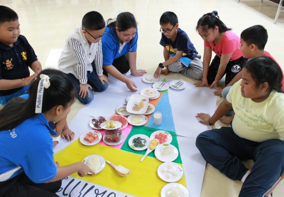 ภาพกิจกรรม คณะวิทยาศาสตร์และเทคโนโลยี จัดกิจกรรมค่ายวิทยาศาสตร์โรงเรียนอนุบาลกำแพงเพชร