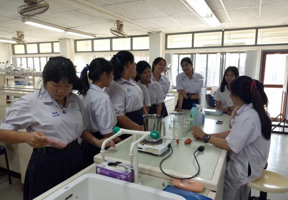 ภาพกิจกรรม คณะวิทยาศาสตร์และเทคโนโลยี จัดกิจกรรมค่ายวิทยาศาสตร์โรงเรียนตากพิทยาคม ระดับมัธยมศึกษาปีที่ 5