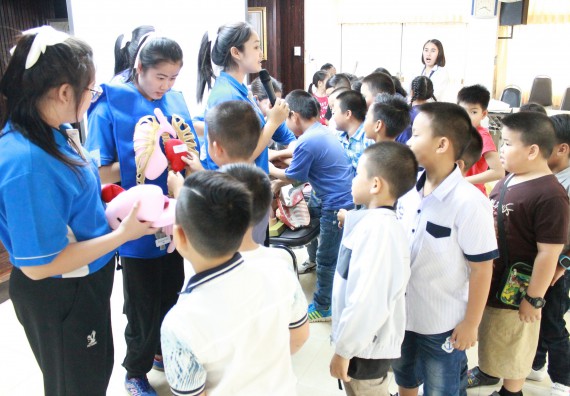ภาพกิจกรรม คณะวิทยาศาสตร์และเทคโนโลยี จัดกิจกรรมค่ายวิทยาศาสตร์โรงเรียนอนุบาลกำแพงเพชร