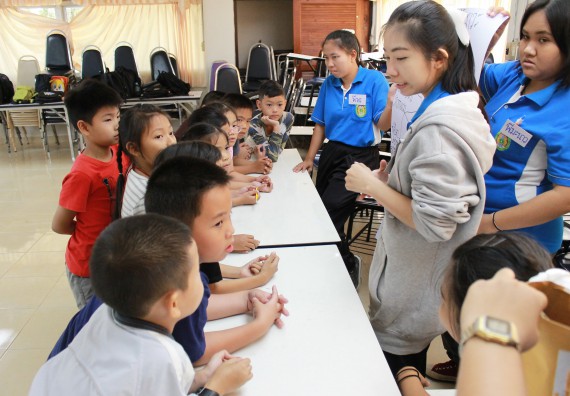 ภาพกิจกรรม คณะวิทยาศาสตร์และเทคโนโลยี จัดกิจกรรมค่ายวิทยาศาสตร์โรงเรียนอนุบาลกำแพงเพชร