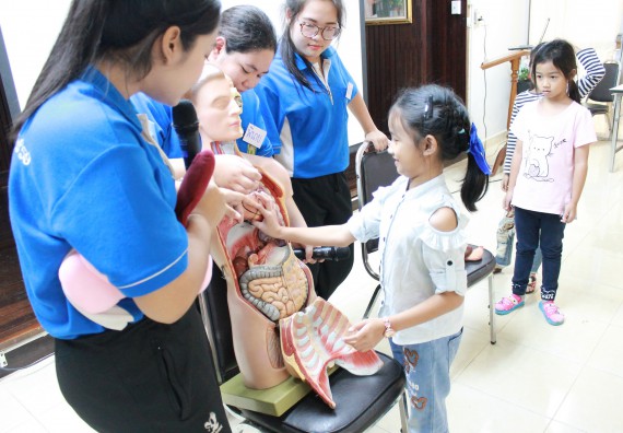 ภาพกิจกรรม คณะวิทยาศาสตร์และเทคโนโลยี จัดกิจกรรมค่ายวิทยาศาสตร์โรงเรียนอนุบาลกำแพงเพชร