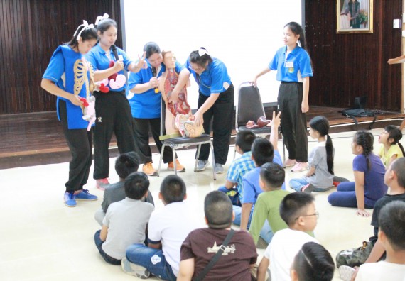ภาพกิจกรรม คณะวิทยาศาสตร์และเทคโนโลยี จัดกิจกรรมค่ายวิทยาศาสตร์โรงเรียนอนุบาลกำแพงเพชร