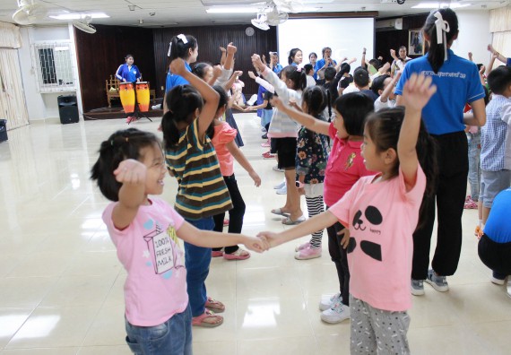 ภาพกิจกรรม คณะวิทยาศาสตร์และเทคโนโลยี จัดกิจกรรมค่ายวิทยาศาสตร์โรงเรียนอนุบาลกำแพงเพชร