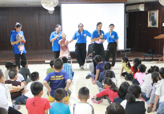 ภาพกิจกรรม คณะวิทยาศาสตร์และเทคโนโลยี จัดกิจกรรมค่ายวิทยาศาสตร์โรงเรียนอนุบาลกำแพงเพชร
