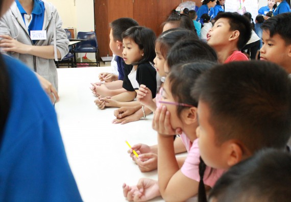 ภาพกิจกรรม คณะวิทยาศาสตร์และเทคโนโลยี จัดกิจกรรมค่ายวิทยาศาสตร์โรงเรียนอนุบาลกำแพงเพชร