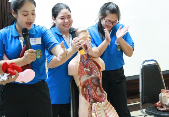 ภาพกิจกรรม คณะวิทยาศาสตร์และเทคโนโลยี จัดกิจกรรมค่ายวิทยาศาสตร์โรงเรียนอนุบาลกำแพงเพชร