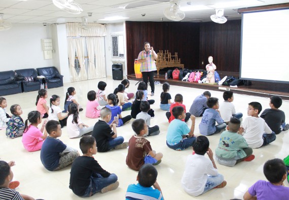 ภาพกิจกรรม คณะวิทยาศาสตร์และเทคโนโลยี จัดกิจกรรมค่ายวิทยาศาสตร์โรงเรียนอนุบาลกำแพงเพชร