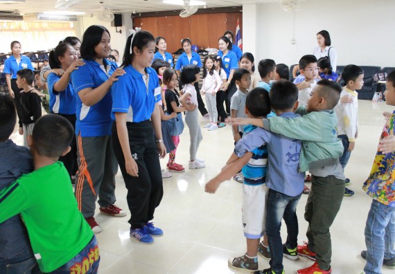ภาพกิจกรรม คณะวิทยาศาสตร์และเทคโนโลยี จัดกิจกรรมค่ายวิทยาศาสตร์โรงเรียนอนุบาลกำแพงเพชร