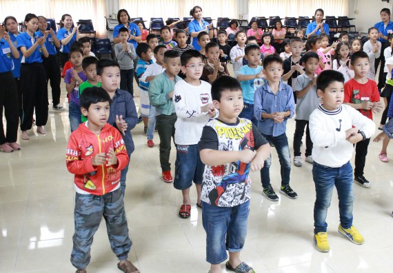 ภาพกิจกรรม คณะวิทยาศาสตร์และเทคโนโลยี จัดกิจกรรมค่ายวิทยาศาสตร์โรงเรียนอนุบาลกำแพงเพชร