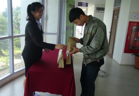 ภาพกิจกรรม โปรแกรมวิชาวิทยาการคอมพิวเตอร์ จัดโครงการสัมมนาทางด้านคอมพิวเตอร์และเทคโนโลยีสารสนเทศ เรื่อง เทคโนโลยีนวัตกรรมหุ่นยนต์สำหรับนักศึกษาเพื่อความพร้อมก้าวสู่ศตวรรษที่ 21