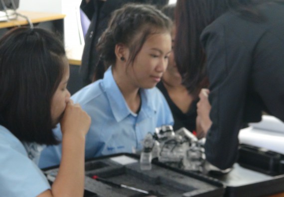 ภาพกิจกรรม โปรแกรมวิชาวิทยาการคอมพิวเตอร์ จัดโครงการสัมมนาทางด้านคอมพิวเตอร์และเทคโนโลยีสารสนเทศ เรื่อง เทคโนโลยีนวัตกรรมหุ่นยนต์สำหรับนักศึกษาเพื่อความพร้อมก้าวสู่ศตวรรษที่ 21