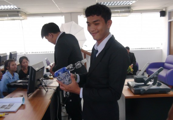 ภาพกิจกรรม โปรแกรมวิชาวิทยาการคอมพิวเตอร์ จัดโครงการสัมมนาทางด้านคอมพิวเตอร์และเทคโนโลยีสารสนเทศ เรื่อง เทคโนโลยีนวัตกรรมหุ่นยนต์สำหรับนักศึกษาเพื่อความพร้อมก้าวสู่ศตวรรษที่ 21