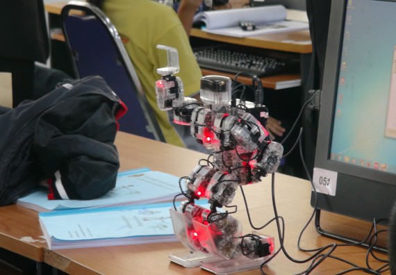 ภาพกิจกรรม โปรแกรมวิชาวิทยาการคอมพิวเตอร์ จัดโครงการสัมมนาทางด้านคอมพิวเตอร์และเทคโนโลยีสารสนเทศ เรื่อง เทคโนโลยีนวัตกรรมหุ่นยนต์สำหรับนักศึกษาเพื่อความพร้อมก้าวสู่ศตวรรษที่ 21