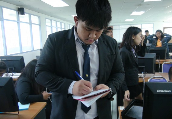 ภาพกิจกรรม โปรแกรมวิชาวิทยาการคอมพิวเตอร์ จัดโครงการสัมมนาทางด้านคอมพิวเตอร์และเทคโนโลยีสารสนเทศ เรื่อง เทคโนโลยีนวัตกรรมหุ่นยนต์สำหรับนักศึกษาเพื่อความพร้อมก้าวสู่ศตวรรษที่ 21