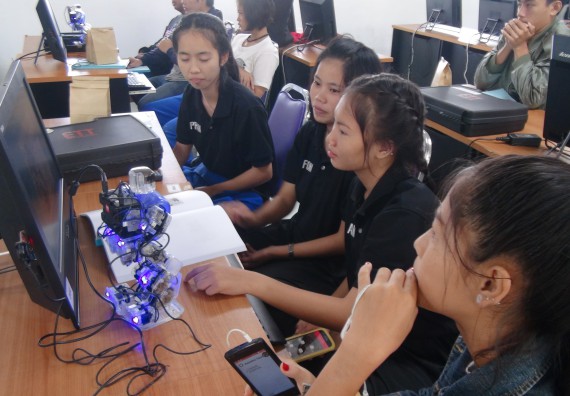 ภาพกิจกรรม โปรแกรมวิชาวิทยาการคอมพิวเตอร์ จัดโครงการสัมมนาทางด้านคอมพิวเตอร์และเทคโนโลยีสารสนเทศ เรื่อง เทคโนโลยีนวัตกรรมหุ่นยนต์สำหรับนักศึกษาเพื่อความพร้อมก้าวสู่ศตวรรษที่ 21